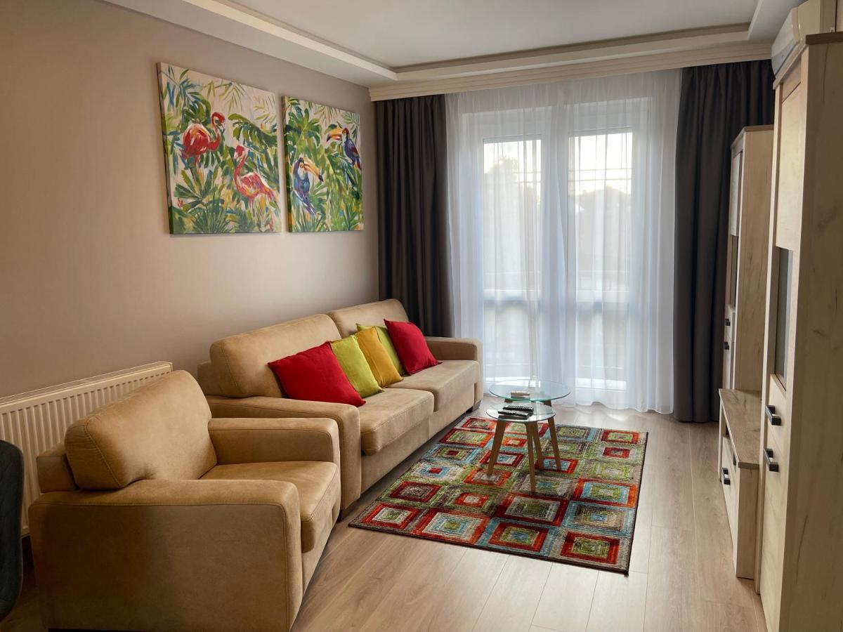 Lara Lux Apartment Hajduszoboszlo Exterior photo